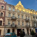 Apartamenty Tespis - Historic House Next To The Cathedral In The City Centre
